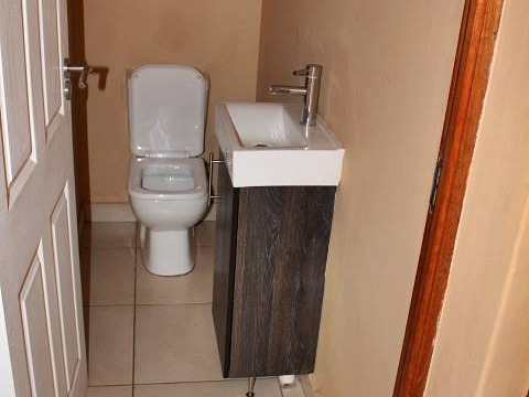 To Let 2 Bedroom Property for Rent in Die Bult North West